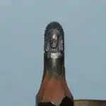 Chef amérindien à coiffe de plumes - Buste et le visage d'un chef amérindien coiffé d'une grande parure de plumes.