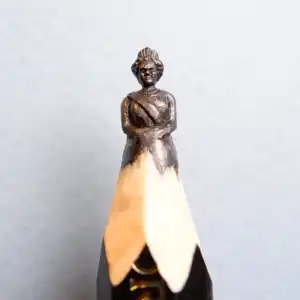 Reine Elisabeth II - Cette mine représente la Reine Elisabeth II.