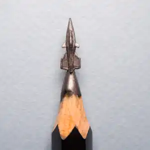 Avion - Cette mine représente un avion de chasse.